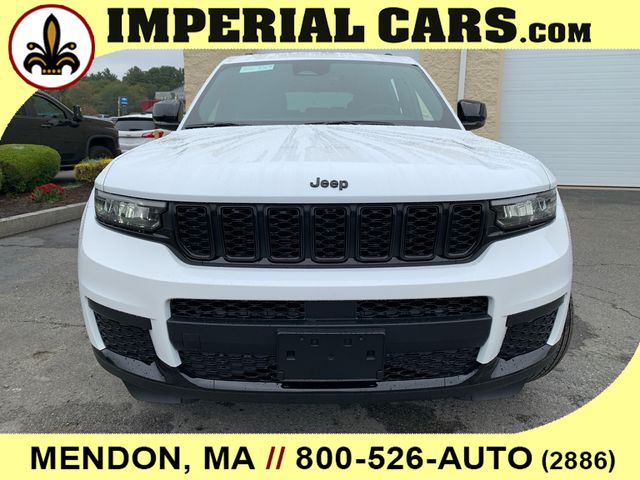 2025 Jeep Grand Cherokee Altitude X photo 2