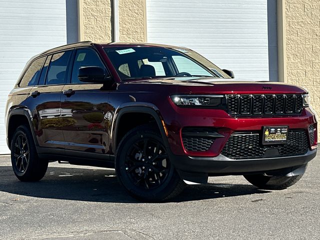 2025 Jeep Grand Cherokee Altitude X photo 2