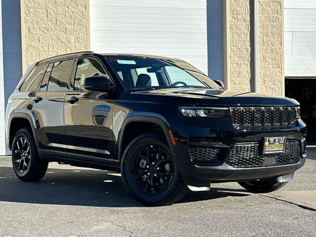 New 2025 Jeep Grand Cherokee Altitude X SUV