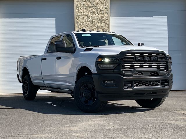 2025 Ram 2500 Tradesman photo 2