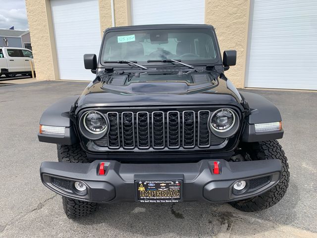 2025 Jeep Wrangler Rubicon photo 3
