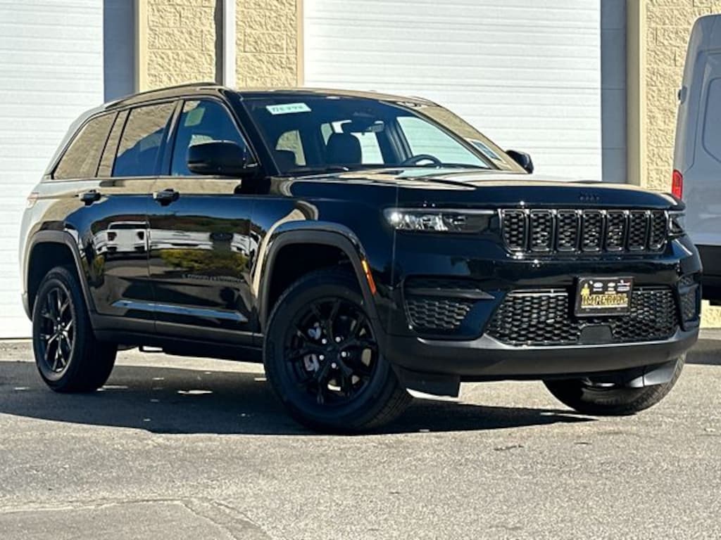 New 2025 Jeep Grand Cherokee Altitude X SUV