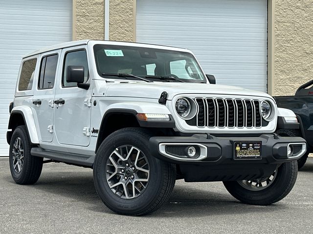 2025 Jeep Wrangler Sahara photo 2