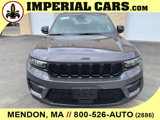 2025 Jeep Grand Cherokee Altitude X photo 3