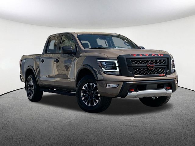 2024 Nissan Titan PRO-4X photo 2