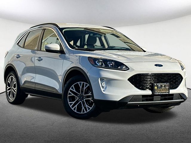 Used 2020 Ford Escape SEL with VIN 1FMCU9H61LUB16945 for sale in Mendon, MA