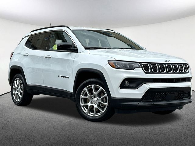 Used 2023 Jeep Compass Latitude Lux with VIN 3C4NJDFNXPT548002 for sale in Mendon, MA