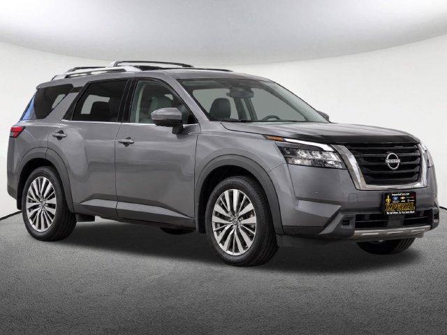 Used 2024 Nissan Pathfinder SL SUV