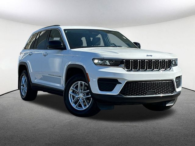 Used 2023 Jeep Grand Cherokee Laredo with VIN 1C4RJHAG0P8911018 for sale in Mendon, MA