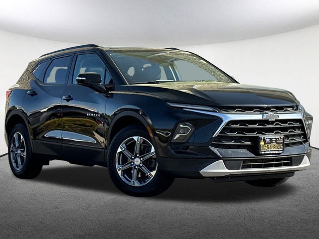 Used 2024 Chevrolet Blazer 3LT with VIN 3GNKBJRS8RS174554 for sale in Mendon, MA