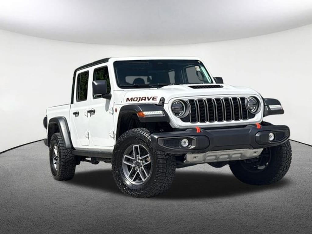 Used 2026 Jeep Gladiator Mojave Truck Crew Cab