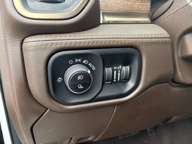2026 RAM 3500 Limited/Longhorn - Photo 15