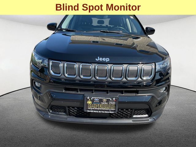 2022 Jeep Compass Latitude photo 3