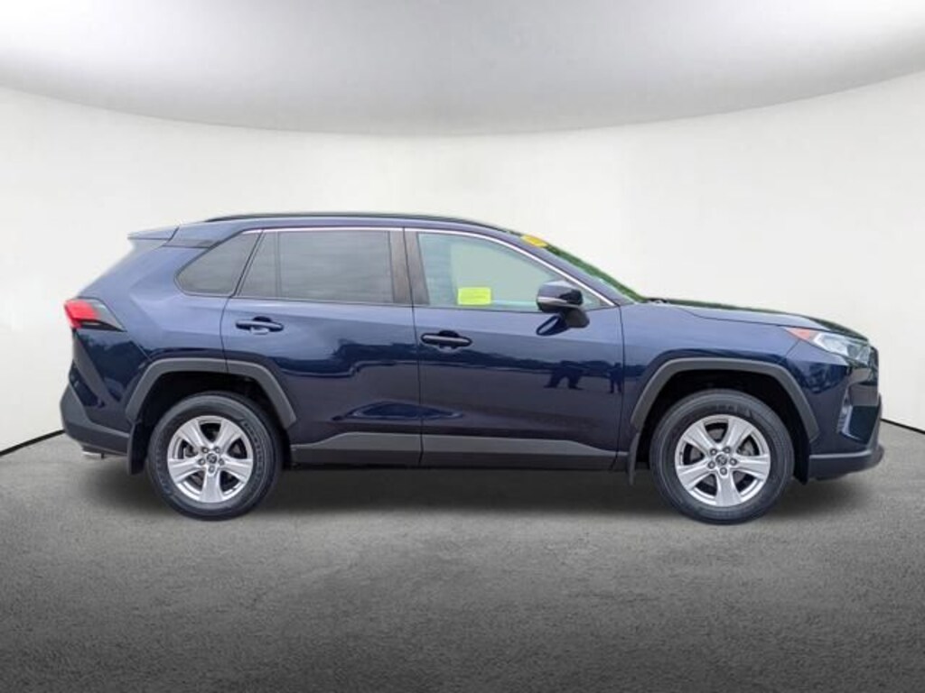 Used 2021 Toyota RAV4 XLE SUV