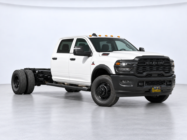 New 2026 Ram 3500 CREW CAB CHASSIS 4X4 Pickup
