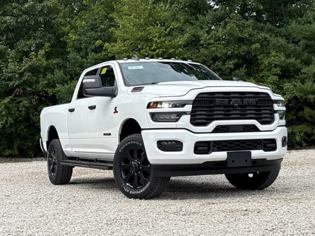 New 2026 Ram 2500 BIG HORN CREW CAB 4X4 6'4 BOX Pickup