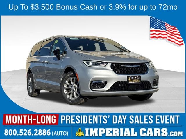 2026 Chrysler Pacifica Passenger Van 