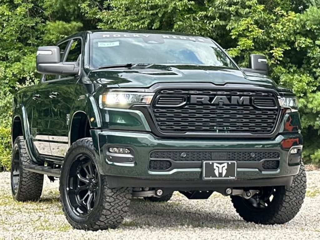 New 2026 Ram 1500 BIG HORN CREW CAB 4X4 5'7 BOX Pickup