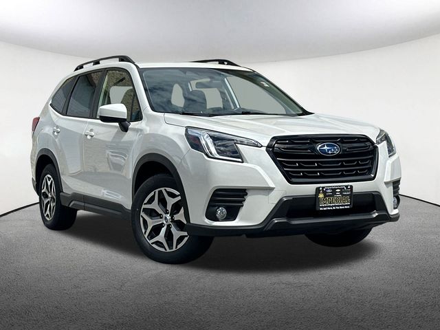 2023 Subaru Forester Premium photo 2