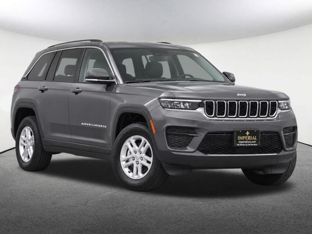 Used 2023 Jeep Grand Cherokee Laredo SUV