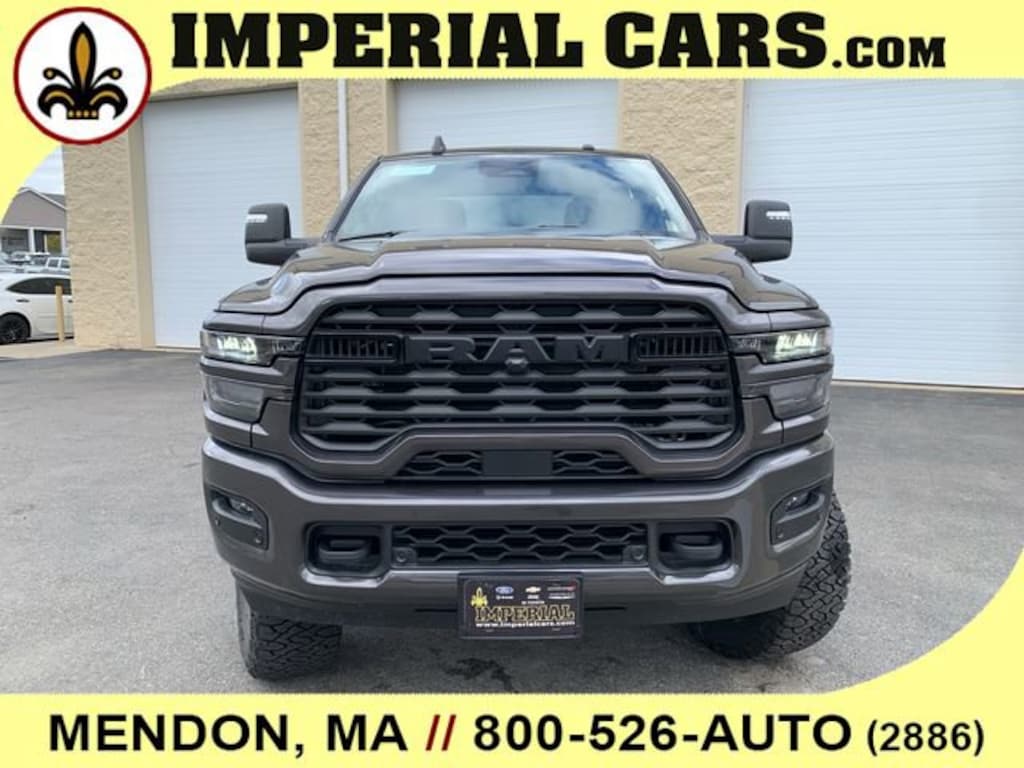 New 2025 Ram 2500 BIG HORN CREW CAB 4X4 6'4 BOX Pickup