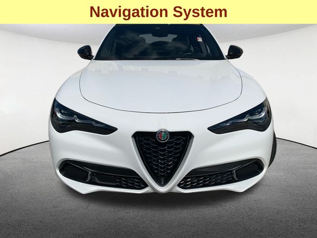 2024 Alfa Romeo Stelvio Ti photo 3