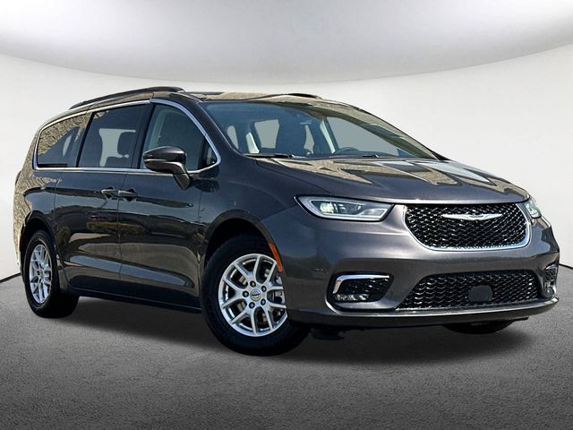 Used 2022 Chrysler Pacifica Touring L with VIN 2C4RC1BG9NR157764 for sale in Mendon, MA