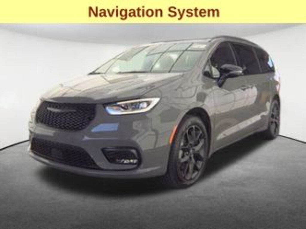 Used 2025 Chrysler Pacifica Limited Van Passenger Van