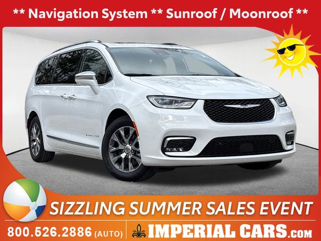 2024 Chrysler Pacifica Hybrid Pinnacle PHEV's photo