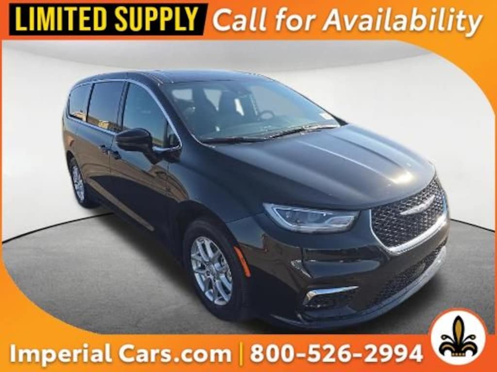 Used 2026 Chrysler Pacifica Select Van Passenger Van