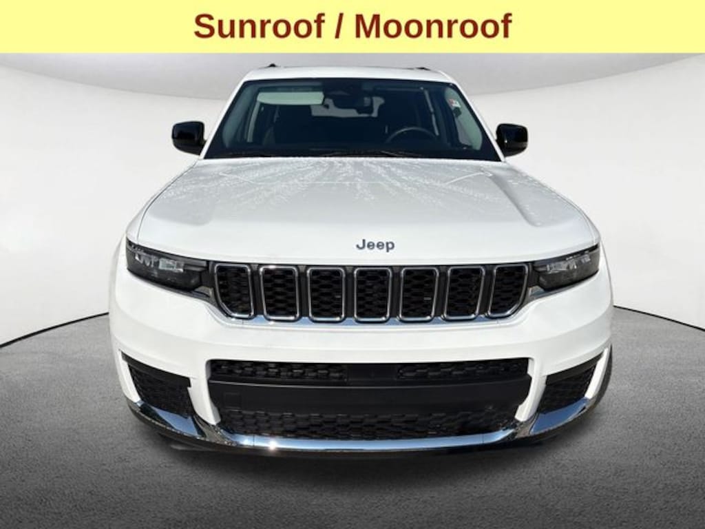 Used 2023 Jeep Grand Cherokee L Laredo SUV