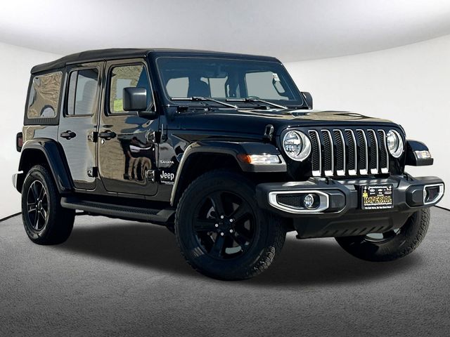 2022 Jeep Wrangler Unlimited Sahara photo 2