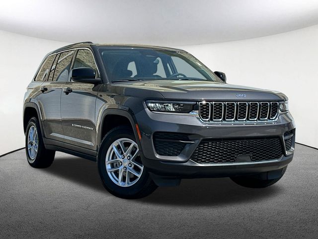 Used 2023 Jeep Grand Cherokee Laredo with VIN 1C4RJHAG6PC562623 for sale in Mendon, MA