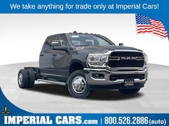 2024 Ram 3500 Chassis Cab 3500 TRADESMAN CREW CAB CHASSIS 4X4 60' CA Pickup