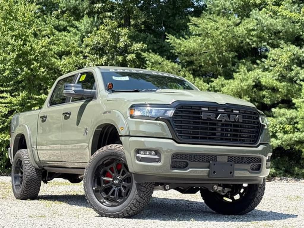 New 2026 Ram 1500 LARAMIE CREW CAB 4X4 5'7 BOX Pickup