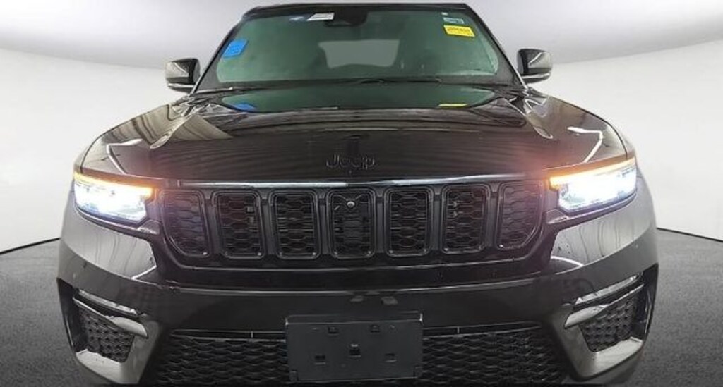 Used 2023 Jeep Grand Cherokee Limited SUV