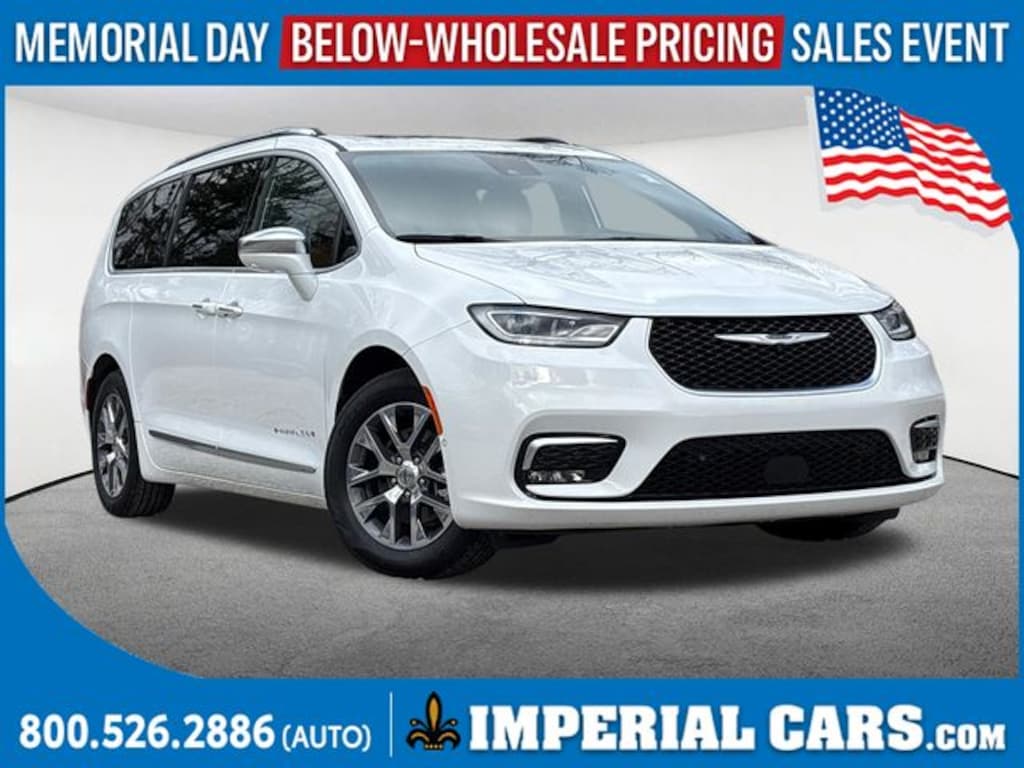 Used 2024 Chrysler Pacifica Plug-In Hybrid Pinnacle Van Passenger Van