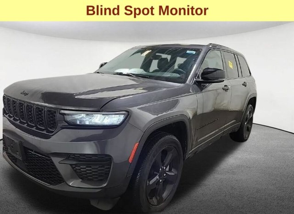 Used 2023 Jeep Grand Cherokee Laredo SUV