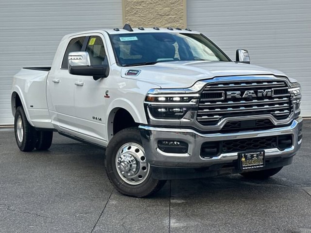 New 2026 Ram 3500 LIMITED LONGHORN MEGA CAB 4X4 6'4 BOX Pickup