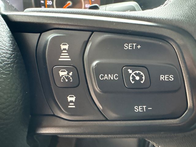 2025 Jeep Wrangler 4-Door Willys - Photo 31