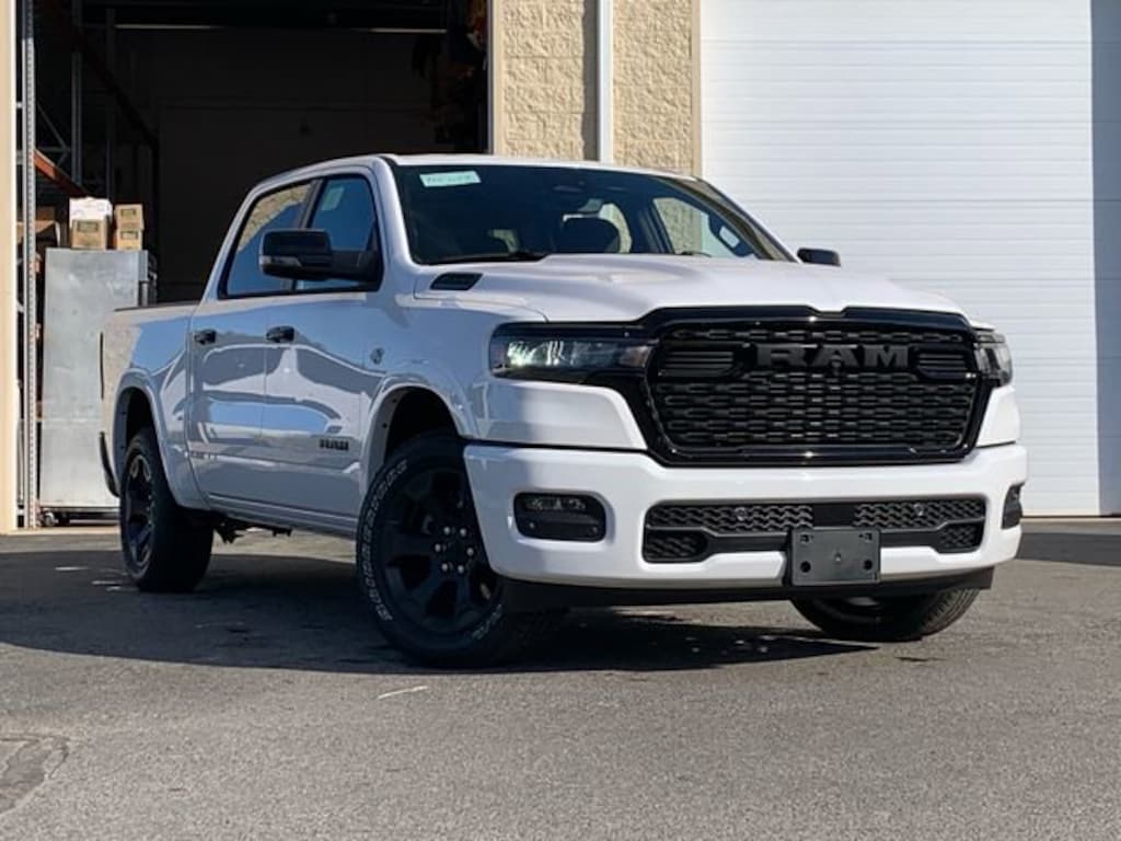 New 2026 Ram 1500 BIG HORN CREW CAB 4X4 5'7 BOX Pickup