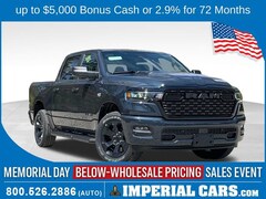 2026 Ram 1500 EXPRESS CREW CAB 4X4 5'7 BOX Pickup