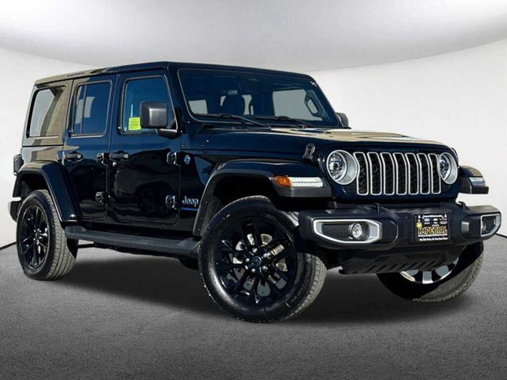 Used 2025 Jeep Wrangler 4xe Sahara SUV