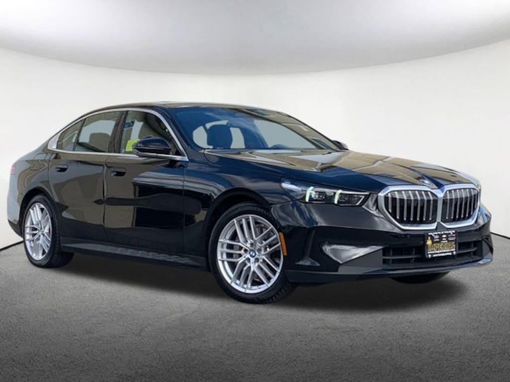 Used 2025 BMW 530i xDrive Sedan
