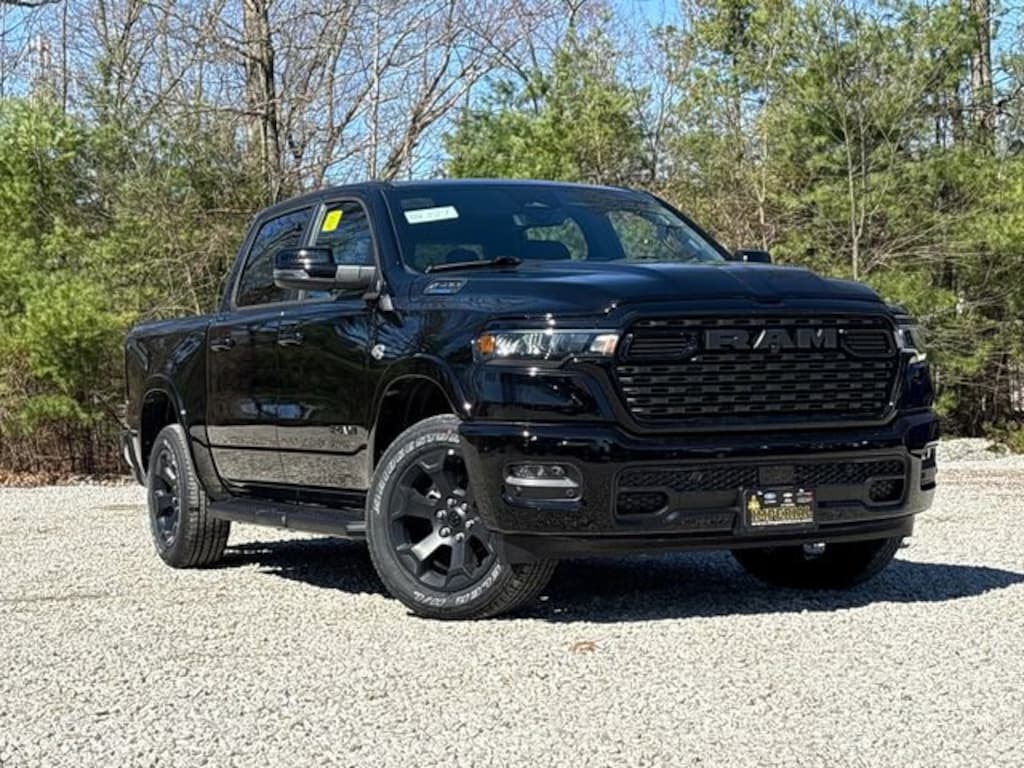 New 2026 Ram 1500 BIG HORN CREW CAB 4X4 5'7 BOX Pickup