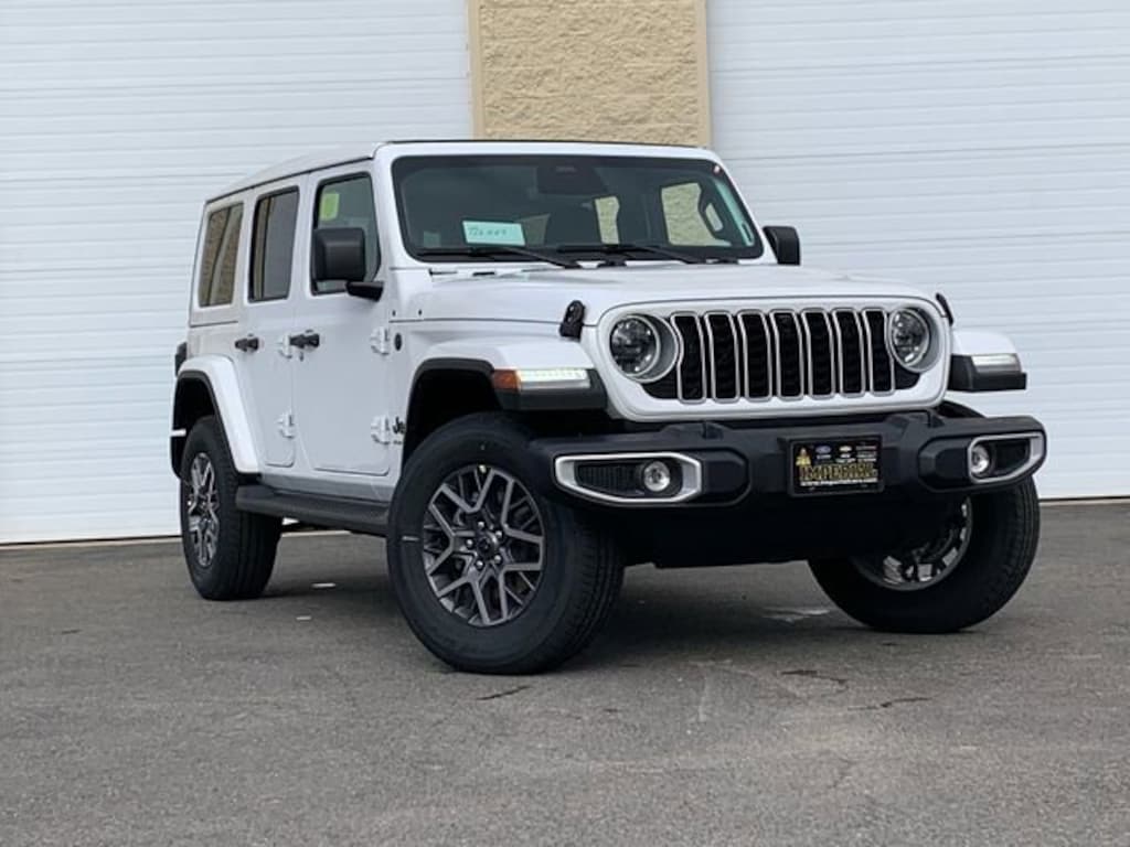 New 2026 Jeep Wrangler 4-DOOR SAHARA Sport Utility