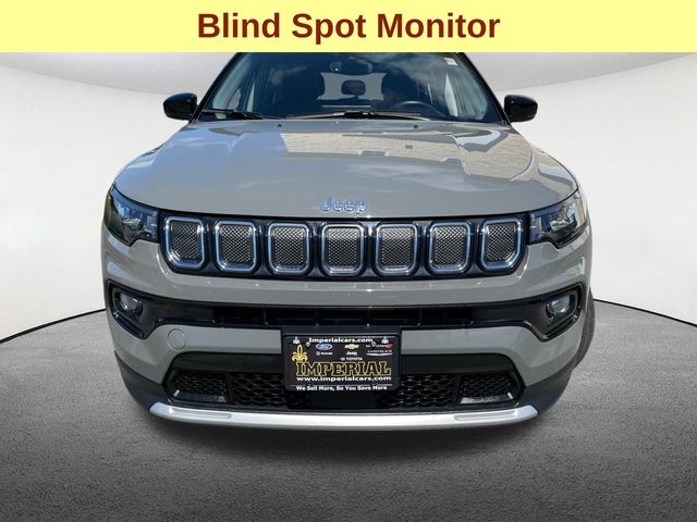 2022 Jeep Compass Limited photo 2