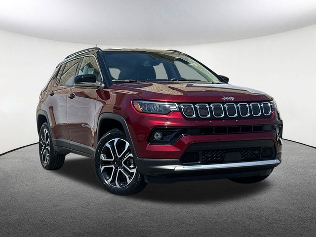 Used 2022 Jeep Compass Limited with VIN 3C4NJDCB4NT154339 for sale in Mendon, MA