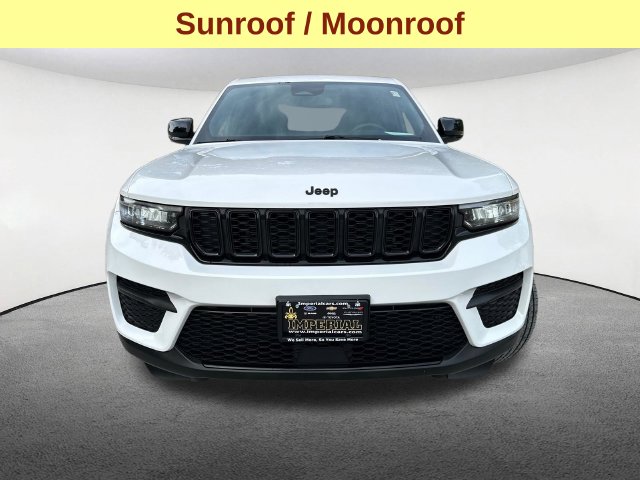 Used 2023 Jeep Grand Cherokee Laredo SUV