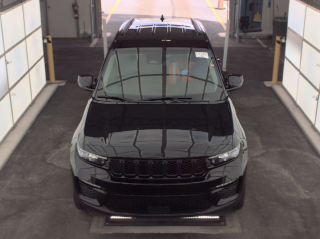 Used 2024 Jeep Grand Cherokee Limited SUV